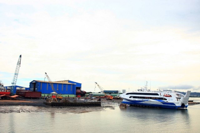 Αυστραλιανά ναυπηγεία κατασκευάζουν δύο καταμαράν που θα κινούνται αποκλειστικά με LNG