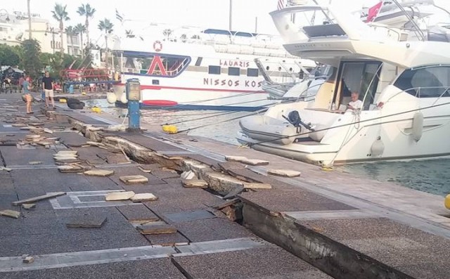 Σεισμός 6,4 ρίχτερ έπληξε την Κω – 2 Νεκροί – Μεγάλες καταστροφές στο λιμάνι του νησιού (φωτογραφίες)
