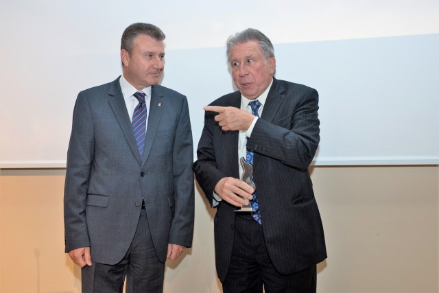 Βραβεία Ευκράντη: Βραβείο καλύτερης στρατηγικής επικοινωνίας Βραβεία Ευκράντη: Βραβείο καλύτερης στρατηγικής επικοινωνίας