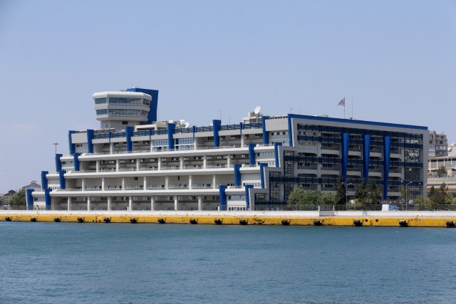 Καμία οδηγία προς τα ελληνόκτητα πλοία για την Ερυθρά Θάλασσα