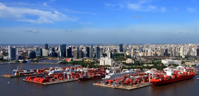 Αργεντινή: Απεργιακές κινητοποιήσεις «παραλύουν» τα λιμάνια