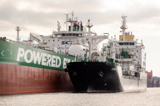 Πραγματοποιήθηκε ο πρώτος Ship-to-Ship ανεφοδιασμός με καύσιμο LNG