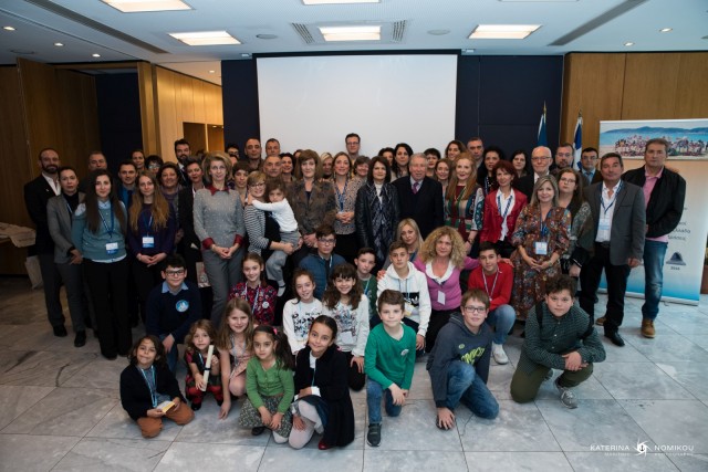 25 χρόνια προσφοράς από την «Παιδική HELMEPA» 25 χρόνια προσφοράς από την «Παιδική HELMEPA»