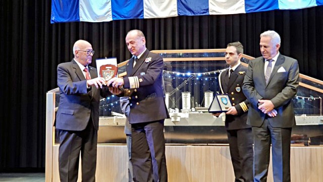 Ίδρυμα Μ. Τσάκος: προσφορά ομοιωμάτων του θωρηκτού «Γ. Αβέρωφ» σε νησιά του Αιγαίου Ίδρυμα Μ. Τσάκος: προσφορά ομοιωμάτων του θωρηκτού «Γ. Αβέρωφ» σε νησιά του Αιγαίου