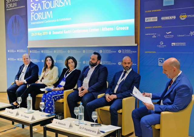 Συνεργασία: Λέξη- κλειδί για μια βιώσιμη αγορά κρουαζιέρας Συνεργασία: Λέξη- κλειδί για μια βιώσιμη αγορά κρουαζιέρας