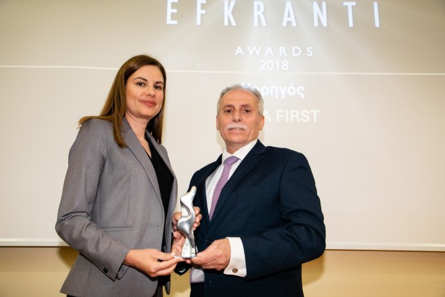 Ο καπτ. Κώστας Κ. Κανελλόπουλος βραβεύεται ως Καλύτερος Μάνατζερ Ο καπτ. Κώστας Κ. Κανελλόπουλος βραβεύεται ως Καλύτερος Μάνατζερ
