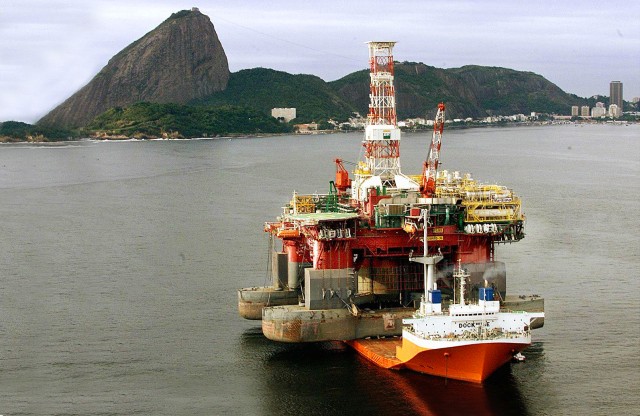 Î¤Î¹ ÎµÏÎ¹ÏÏÎ»Î¬ÏÏÎµÎ¹ ÏÎ¿ Î¼Î­Î»Î»Î¿Î½ Î³Î¹Î± ÏÎ·Î½ Petrobras