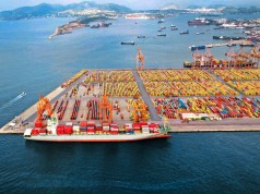 Γερμανικά ΜΜΕ: ο Πειραιάς θα εκτοπίσει το Αμβούργο;