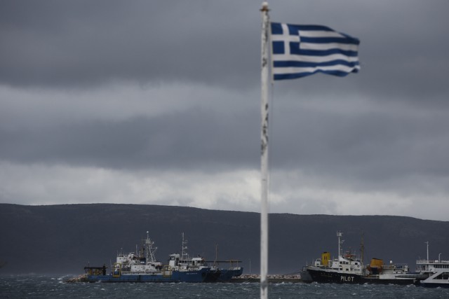 Δεμένα τα πλοία σε πληθώρα ελληνικών λιμένων
