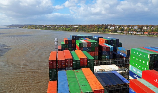 Τα άστρα ευθυγραμμίζονται για την αγορά των containerships