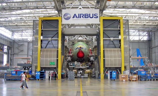 Η Airbus μειώνει την παραγωγή της