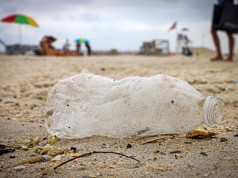 Η Μεσόγειος εκπέμπει SOS για τα πλαστικά