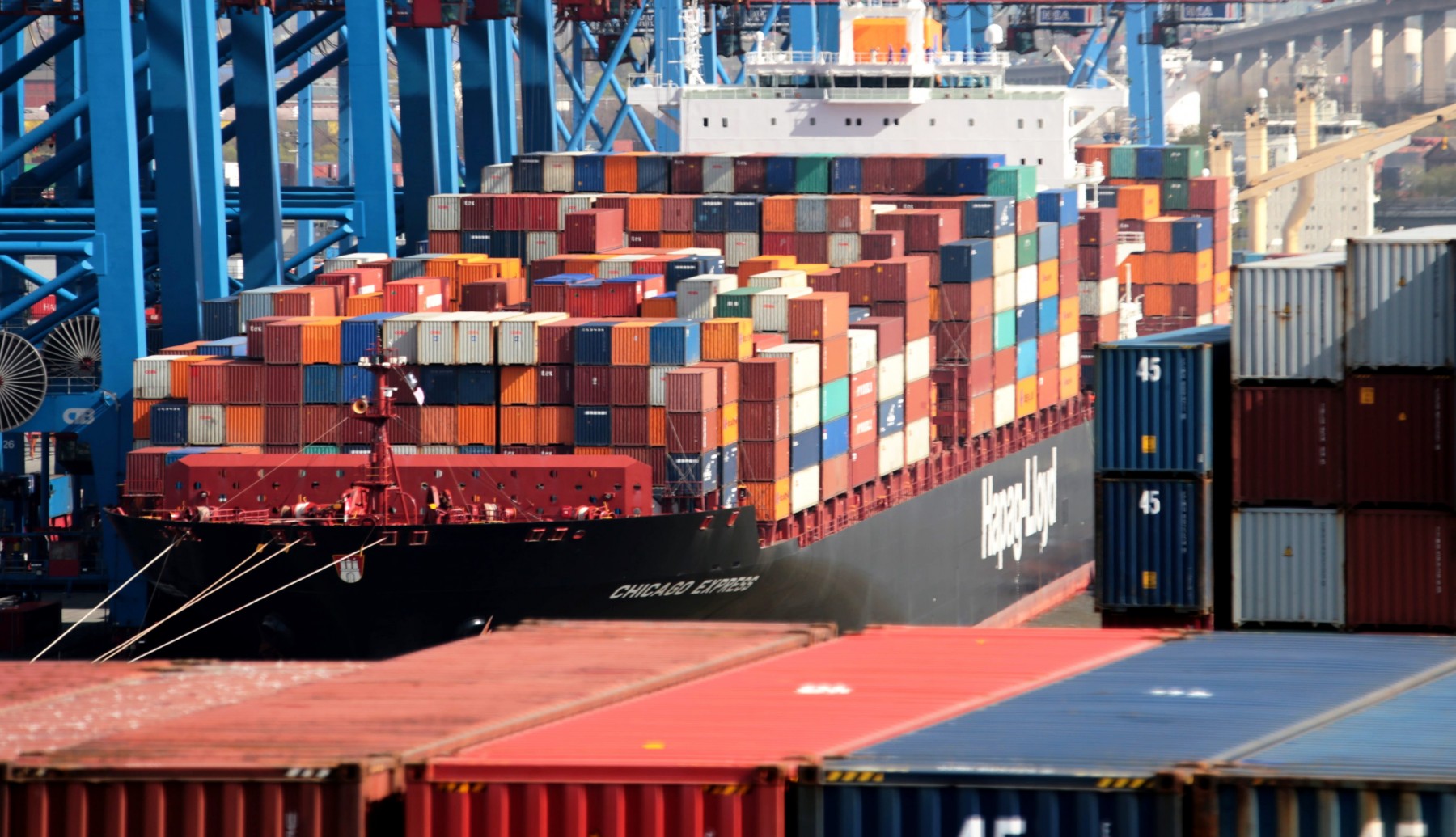 Liner ναυτιλία και logistics Οι νέες επενδύσεις Ναυτικά Χρονικά