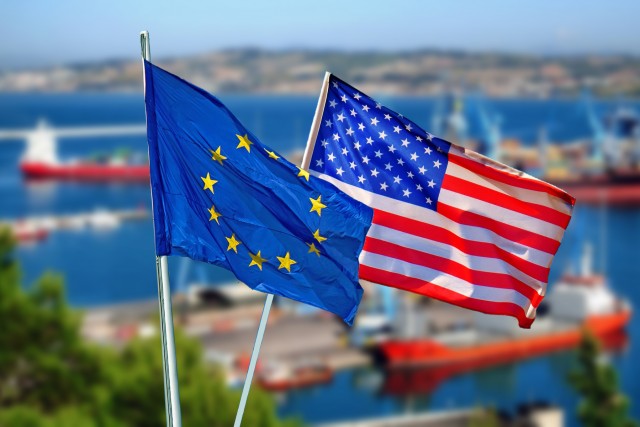 Συμφωνία ΕΕ-ΗΠΑ για την άρση των τελωνειακών δασμών στον χάλυβα και το αλουμίνιο