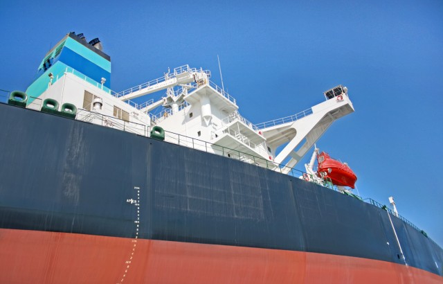 Oι δυνατότητες χρήσης κυψελών καυσίμου σε ποντοπόρα πλοία στο επίκεντρο νέας συνεργασίας