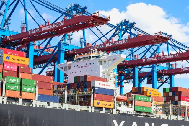 Containerships: Η αγορά χρονοναυλώσεων στο προσκήνιο