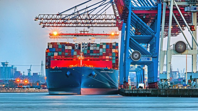 Θετικά τα σημάδια για τη ναυλαγορά των containerships