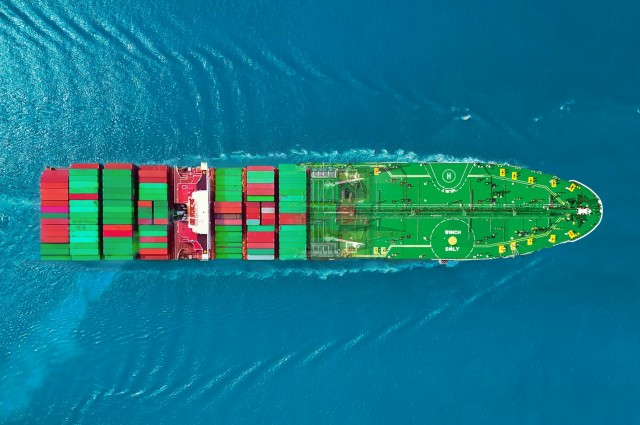 Νέα μελέτη για τη μετατροπή δεξαμενόπλοιων σε containerships