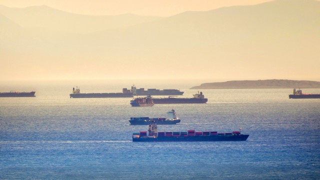 Πάνω από 1.000 ναυτικοί αποκλεισμένοι στη Μαύρη Θάλασσα