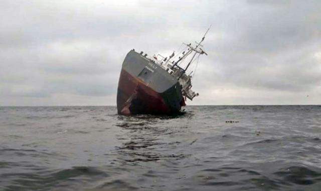 Βυθίστηκε πλοίο στα ανοικτά της Οδησσού