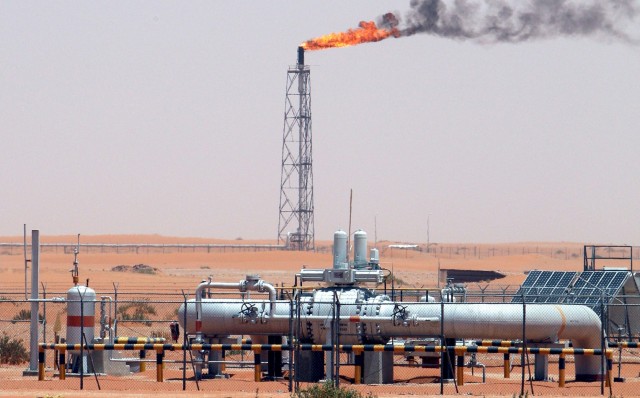 Επίθεση σε σταθμό διανομής πετρελαιοειδών της Aramco