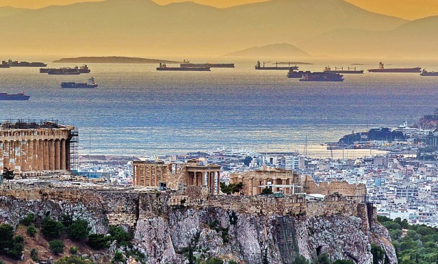 Αυξημένη η ναυτιλιακή κίνηση στα ελληνικά λιμάνια