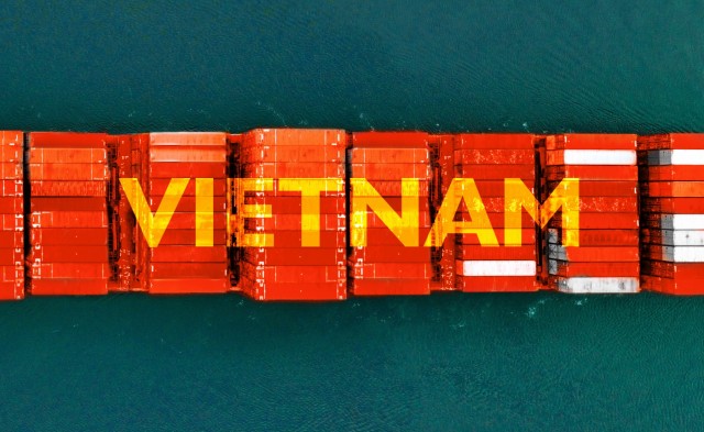Δυναμική είσοδος του Βιετνάμ στα containerships με επενδύσεις $1,5 δισ.