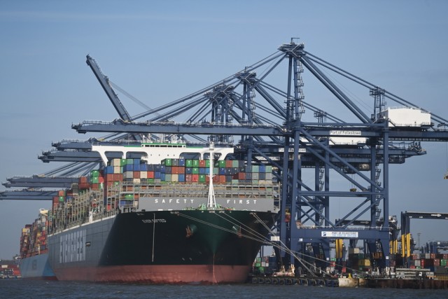 Ηνωμένο Βασίλειο: Συνεχίζεται το χάος στο μεγαλύτερο λιμάνι εμπορευματοκιβωτίων