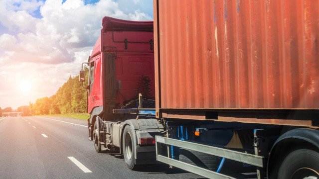 Οδικές εμπορευματικές μεταφορές: Τι μέλλει γενέσθαι με τα φορτηγά μηδενικών εκπομπών