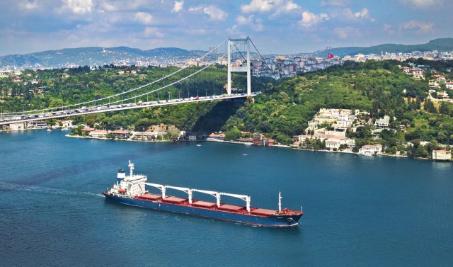 Απόφαση- σοκ της Τουρκίας ταρακουνάει τη ναυλαγορά στην ευρύτερη περιοχή