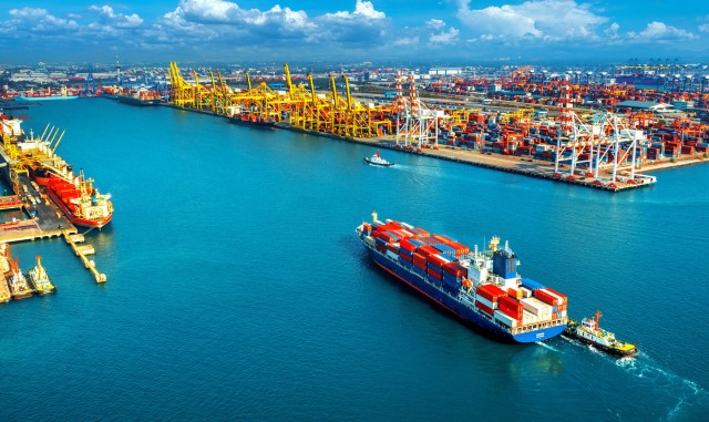 Κερδοφορία και κεφαλαιαγορές: Ανάμεικτα σημάδια για τη ναυτιλία τακτικών γραμμών