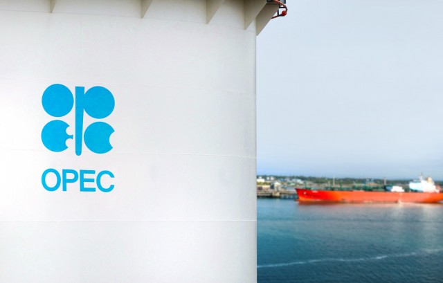 Αρνητικό μομέντουμ για την αγορά πετρελαίου βλέπει ο OPEC