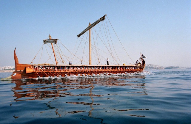 «Θαλάσσια Ιερά Οδός»: Ένας πλους πολιτισμού από τον Πειραιά στην Ελευσίνα