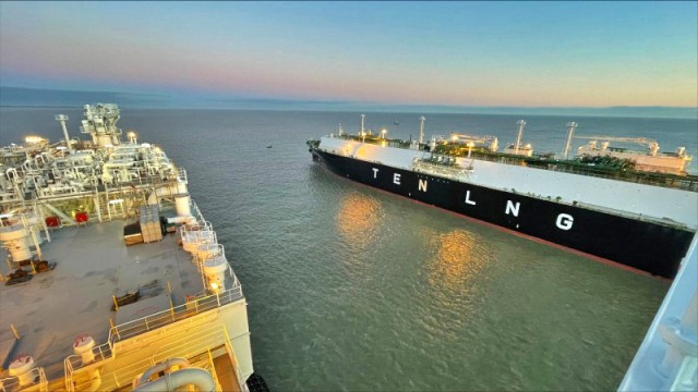 Με ελληνόκτητο πλοίο η πρώτη παράδοση LNG σε τερματικό της Γερμανίας