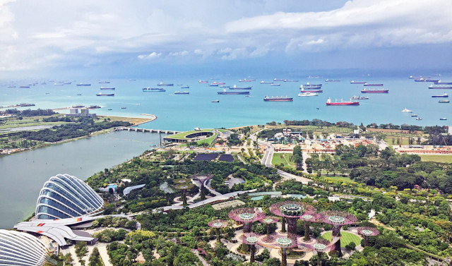 Τα Στενά της Σιγκαπούρης, «ζώνη» κινδύνου για τη ναυσιπλοΐα