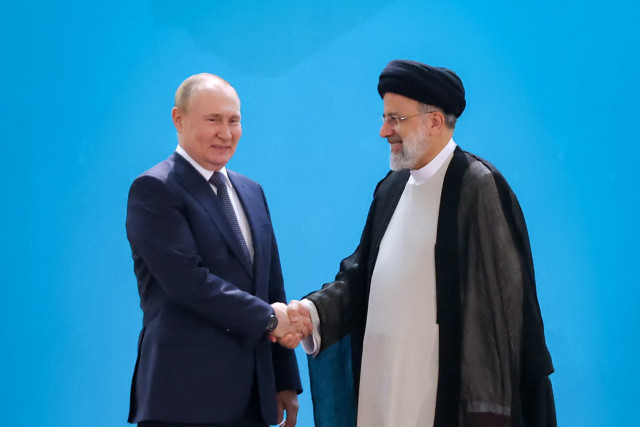 «Τραπεζικός γάμος» για Ρωσία και Ιράν