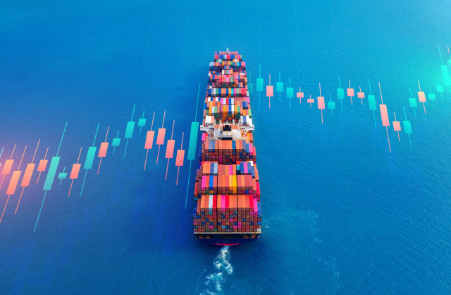 Οριακή μεταβολή στους ναύλους των containerships