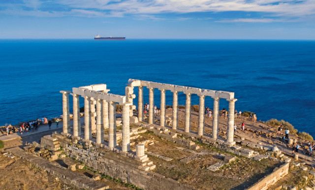 Ο τουρισμός, αρωγός της ελληνικής οικονομίας
