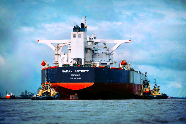 Maran Lupus: Το μεγαλύτερο πλοίο που διέσχισε τον ποταμό Χάμπερ στο Ηνωμένο Βασίλειο