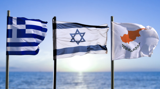 Ελλάδα-Κύπρος-Ισραήλ: Συμφωνία για υποθαλάσσιο καλωδιακό σύστημα οπτικών ινών