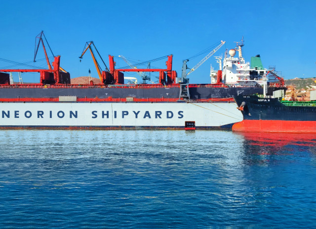 Ρεκόρ σε Σύρο και Ελευσίνα: 500 πλοία στις δεξαμενές της ONEX