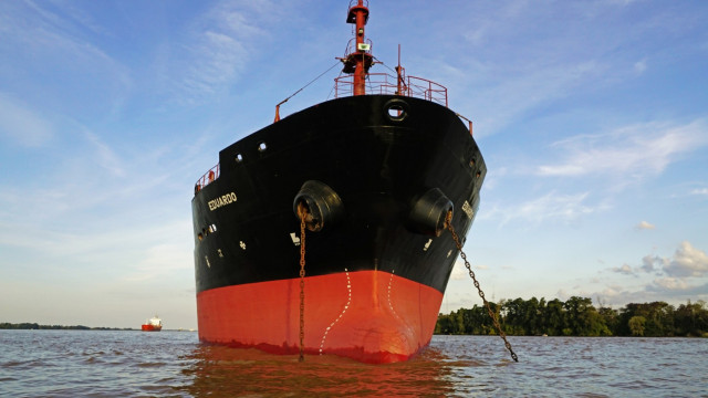 Η ναυτιλιακή κίνηση σε Αμαζόνιο και Ρήνο, «θύμα» της ξηρασίας