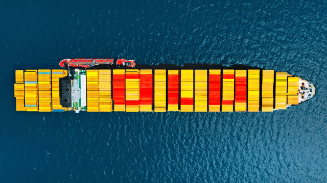 Containerships: 3 εκατ. TEUs άνω των 20 ετών