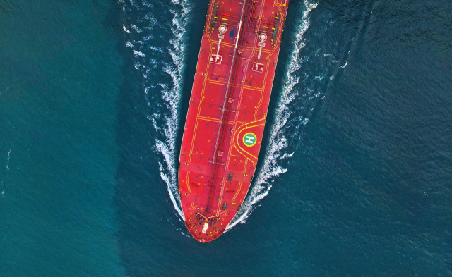 Ο αντίκτυπος των γεωπολιτικών τριγμών στους ναύλους tankers και containerships