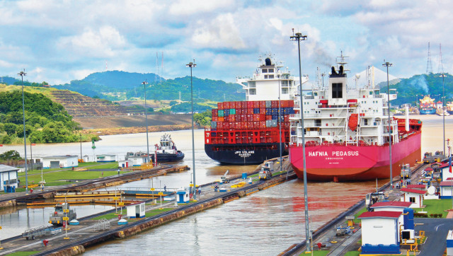Διελεύσεις πλοίων στο «σφυρί»: Οι τελευταίες εξελίξεις στη Διώρυγα του Παναμά