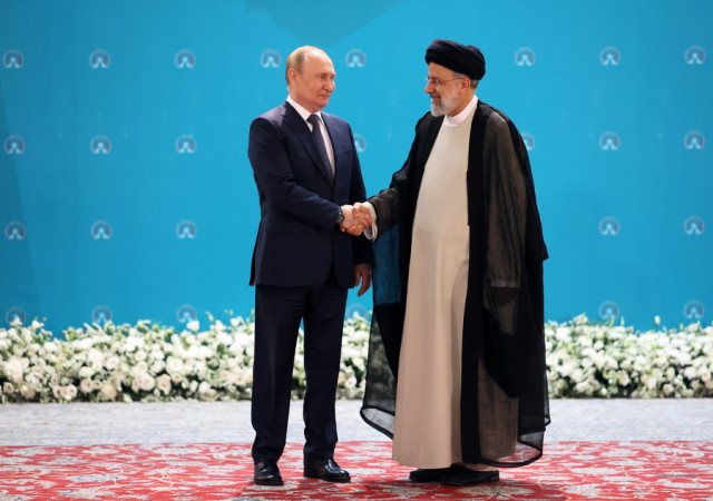 Κόμβος φυσικού αερίου στα κοινά οράματα Ρωσίας και Ιράν