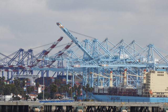Διαξιφισμοί ΗΠΑ-Κίνας με αντικείμενο… γερανογέφυρες σε λιμάνια