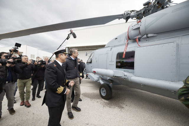 Πολεμικό Ναυτικό: Τελετή παραλαβής τριών ελικοπτέρων Romeo MH-60R Seahawk