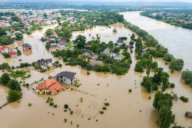 Οι φυσικές καταστροφές, «βραχνάς» των ασφαλιστικών εταιρειών