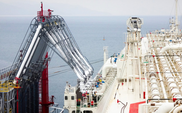 Πρώτο LNG carrier στο Σουέζ μετά από τρεις μήνες